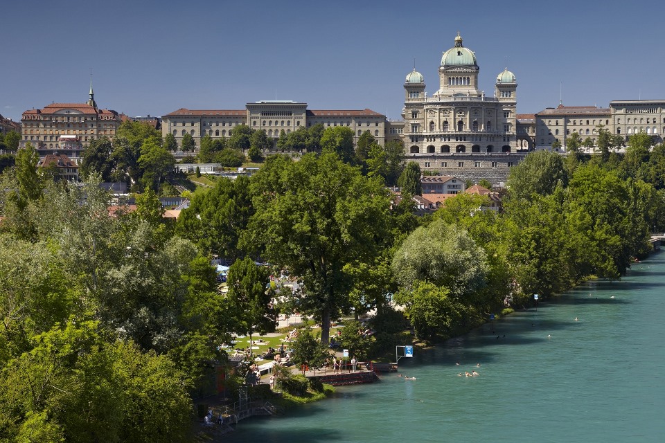 bern_aare_bund_960.jpg